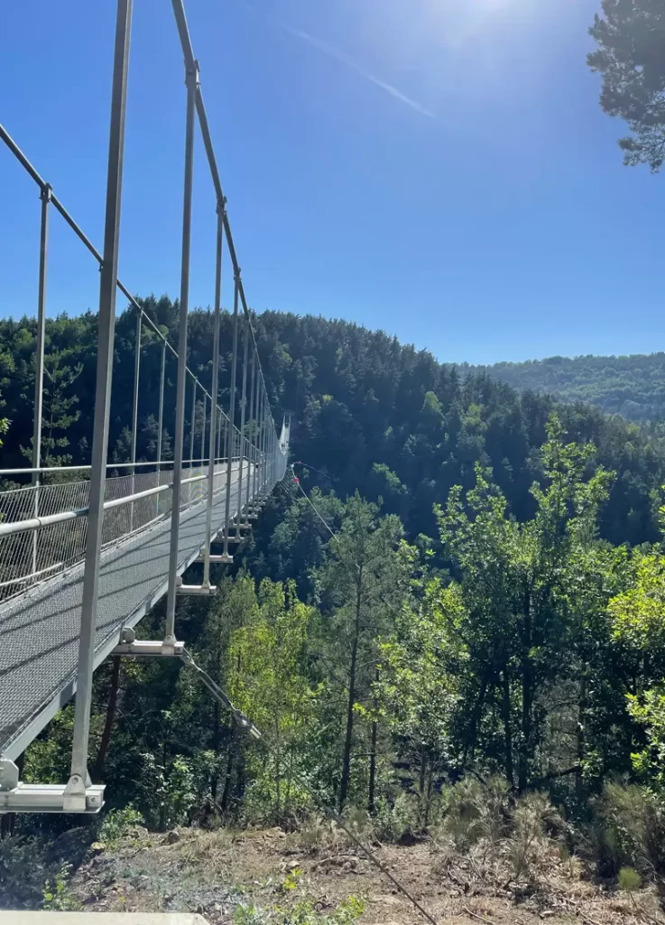 Passerelle himalayenne des Gorges du Lignon