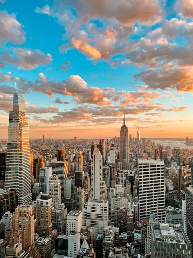 Vue sur l'Empire State Building et le Summit