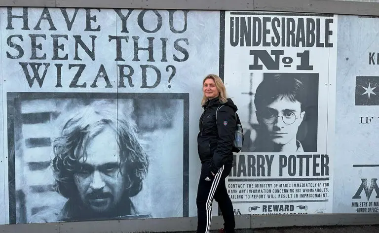 Emy - Wizard - Studios Harry Potter