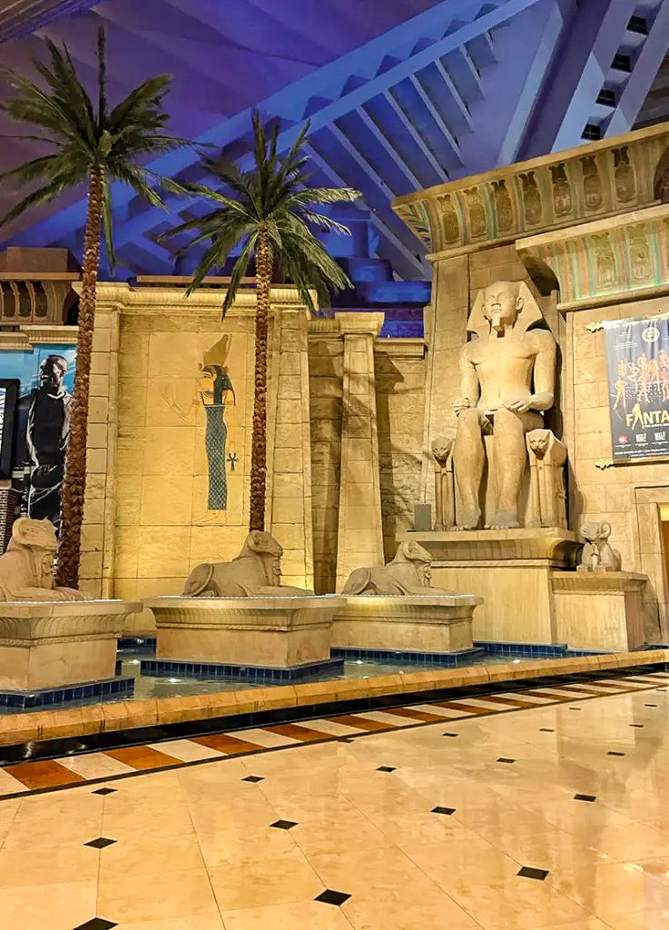 Luxor Resort
