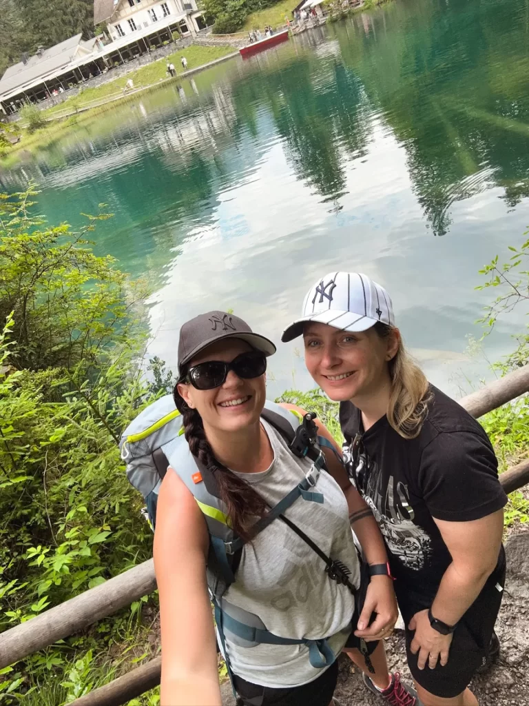 Emy & Cha au Lac de Blausee - Suisse