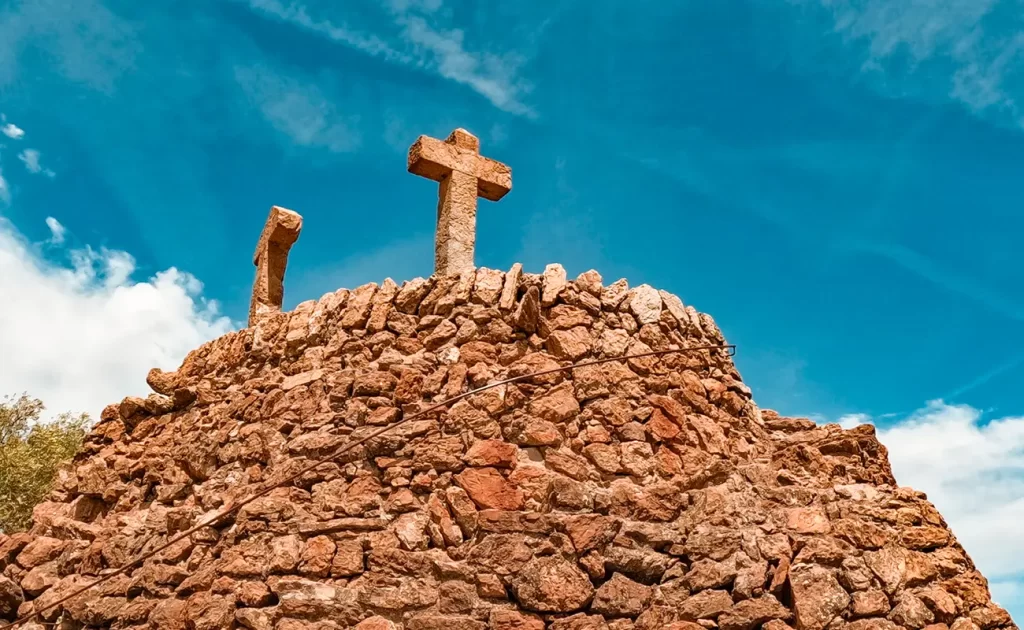 La colline des trois croix