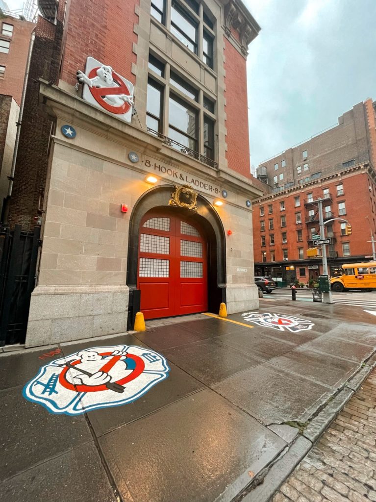 Caserne Ghost Buster - Destination autour du monde