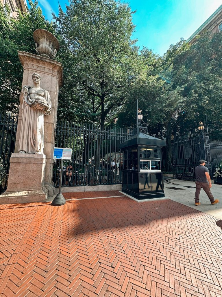 Columbia University - Gossip Girl