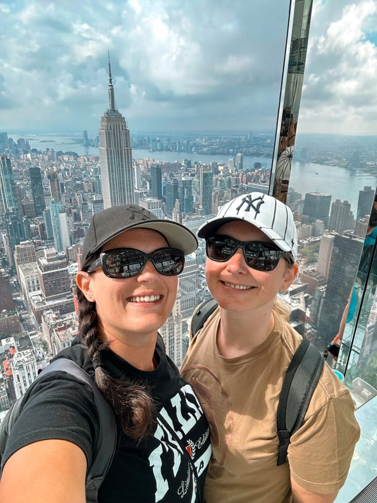 Emy & Cha - Summit One Verderbilt