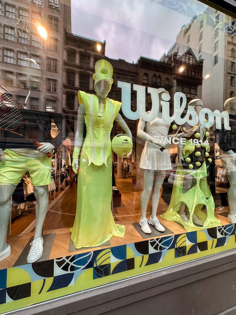 Wilson - Times Square New York - Destination autour du monde