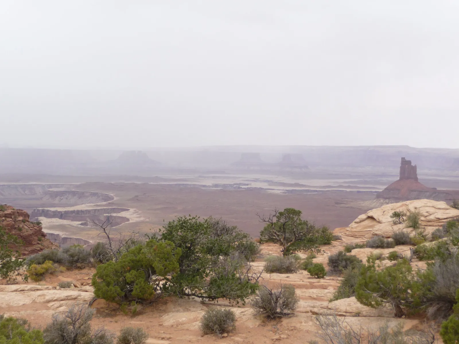 Candlestick Tower sous la pluie, au-dessus des méandres de la Green River